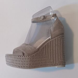 Jeffrey Campbell La Bomba Grey Platform Heels 7.5 M